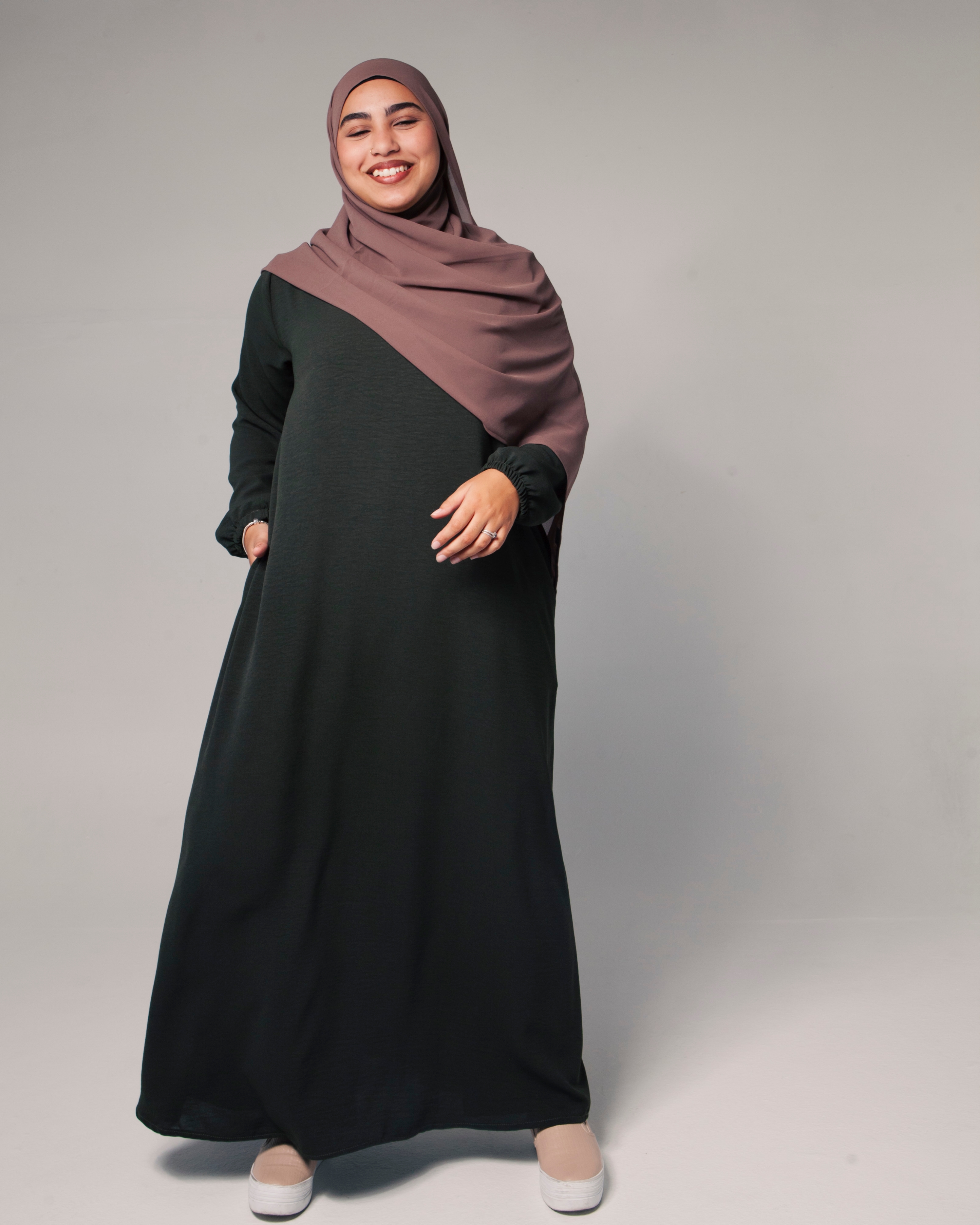 KHAKI AMINA
